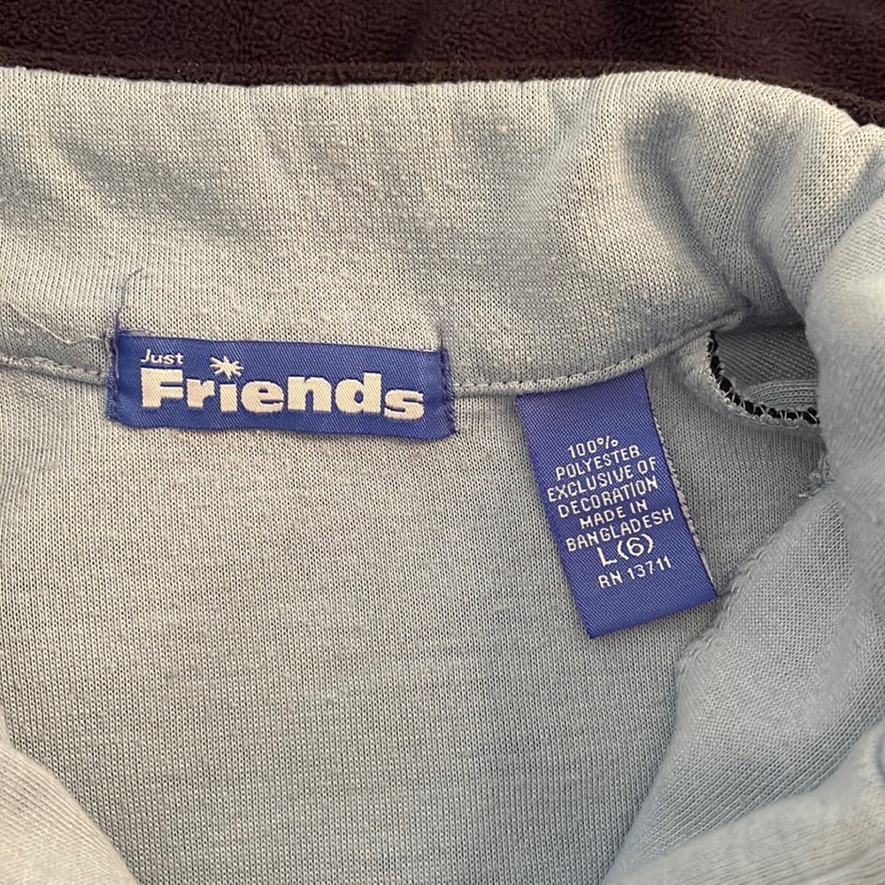 Friends navy pullover - Picture 2 of 3